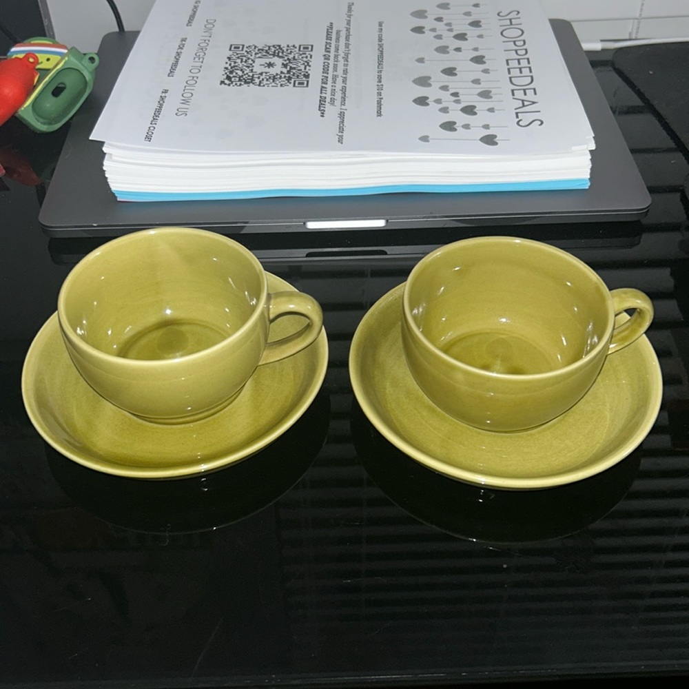 A Pair of ‎ Cups & Saucers